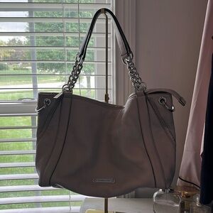 Michael Kors Ladies Bag. Great condition and very clean